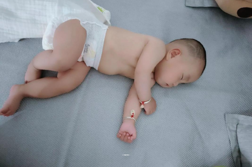 雅安1岁宝宝可以吃盐吗